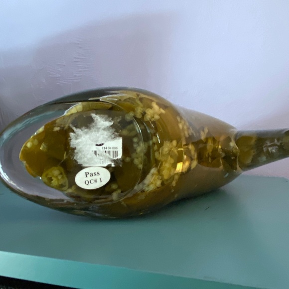 Vintage Clear Glass Stiletto High Heel Bottle 9.5" Filled Decanter Garlic Leaves - Picture 7 of 7